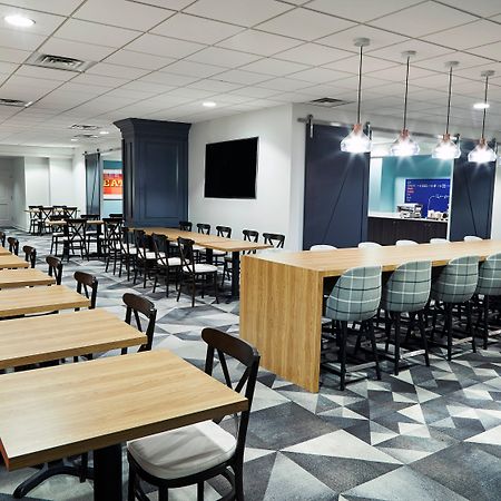 Holiday Inn Express Nashville-Downtown - Broadway By Ihg Εξωτερικό φωτογραφία