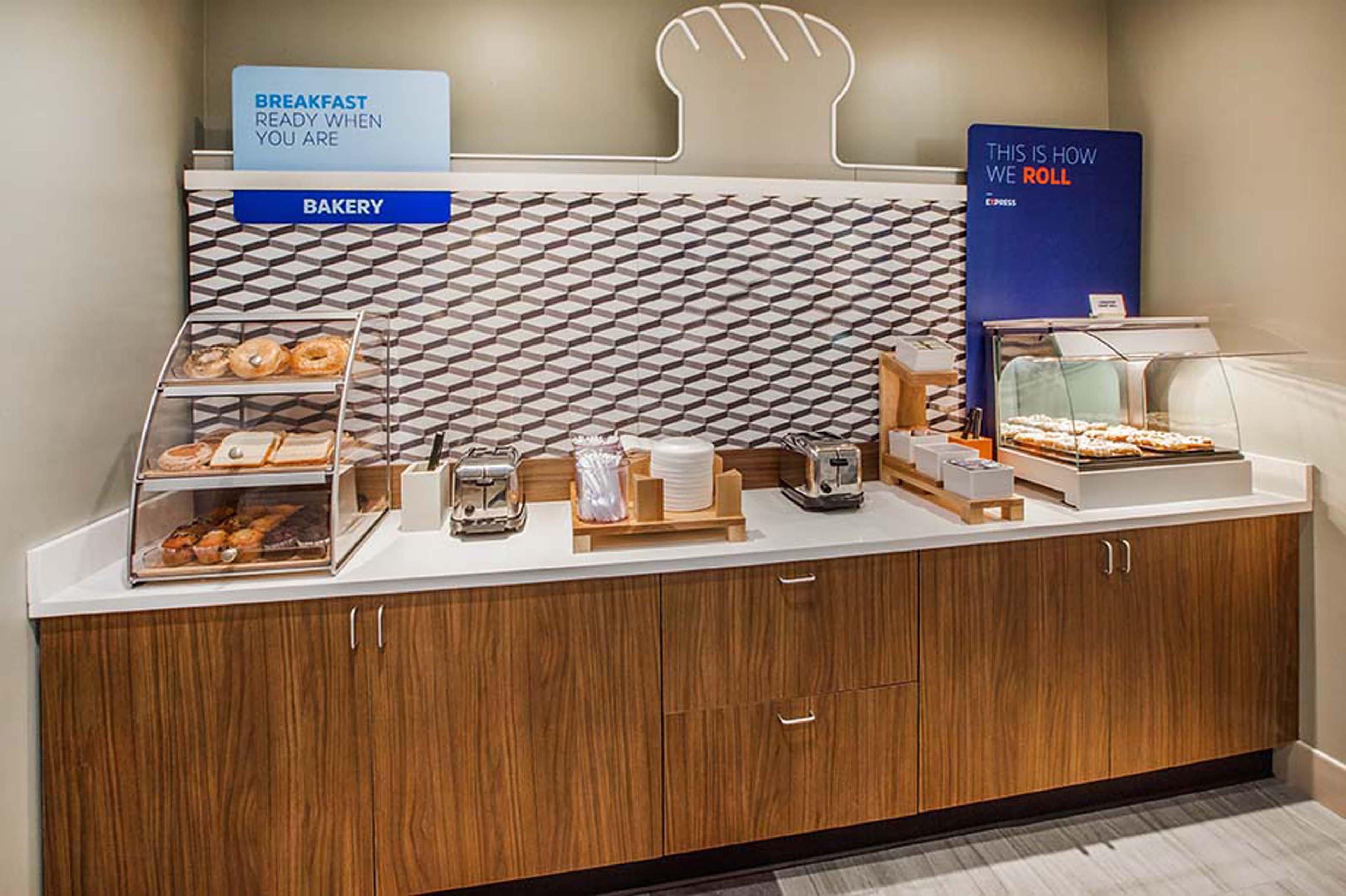 Holiday Inn Express Nashville-Downtown - Broadway By Ihg Εξωτερικό φωτογραφία